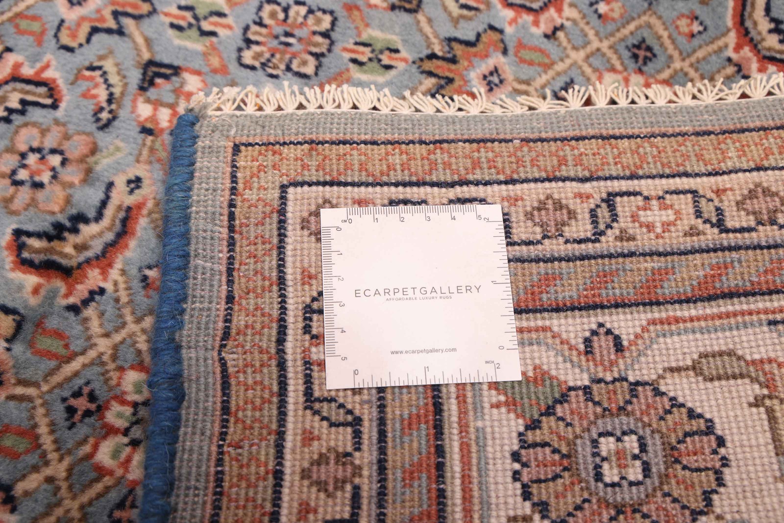 Vintage 5’9″ x 7’9″ Traditional Hand Knotted Vegetable Dye Wool Area Rug