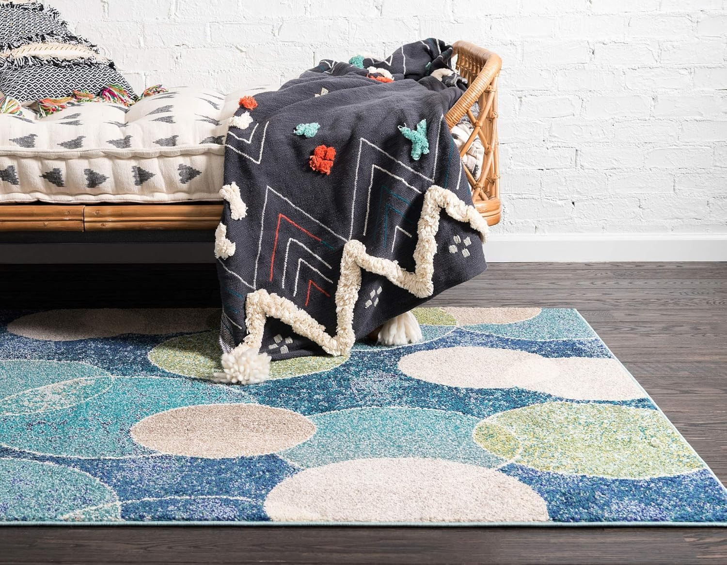 Vibrant Abstract Bokeh Area Rug – Modern Navy Blue/Beige 5′ x 8′ Rectangular