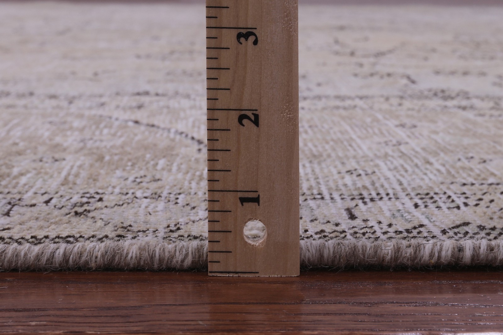Handmade Vintage White Wash Rug 9′ 8″ X 12′ 3″ – Q18500