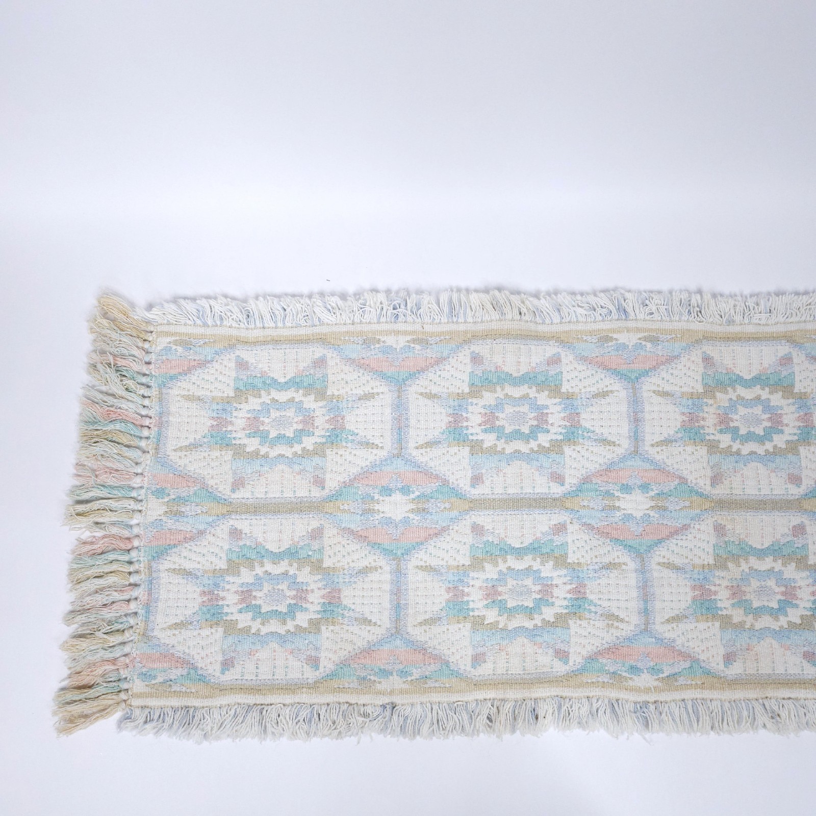 Hand Woven Southwestern Boho Rug Star Geometric Fringe Multicolor Pastel Cotton