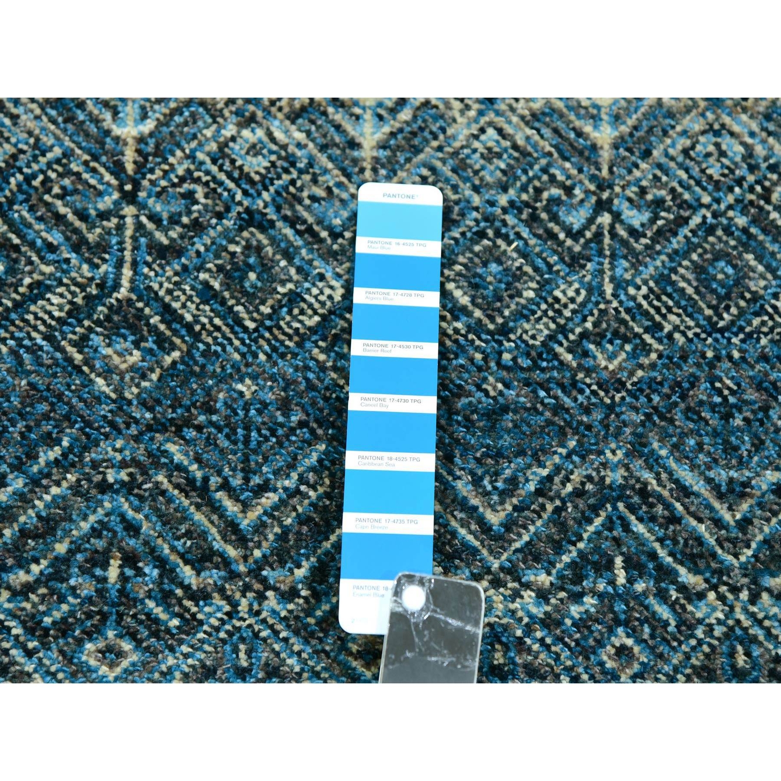 2’8″ x 8’1″ Blue Hand Knotted Kohinoor Repetitive Diamond Wool Runner Rug R76014