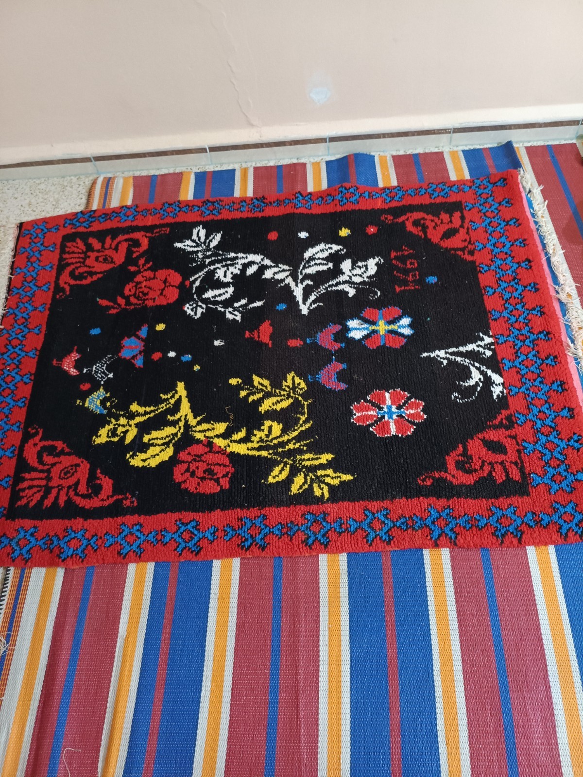Vintage Tradutional Algerian Rug Handmade Berber Wool Carpet Bohemain Decor