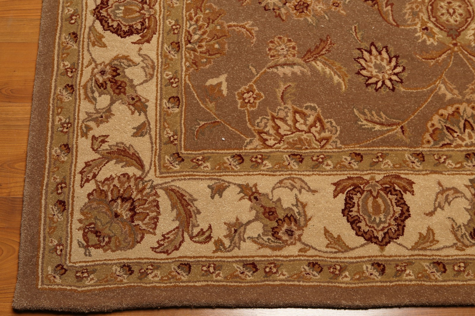 5’6″ X 8’6″ Nourison handmade 100% wool Traditional Oriental Area Rug Brown