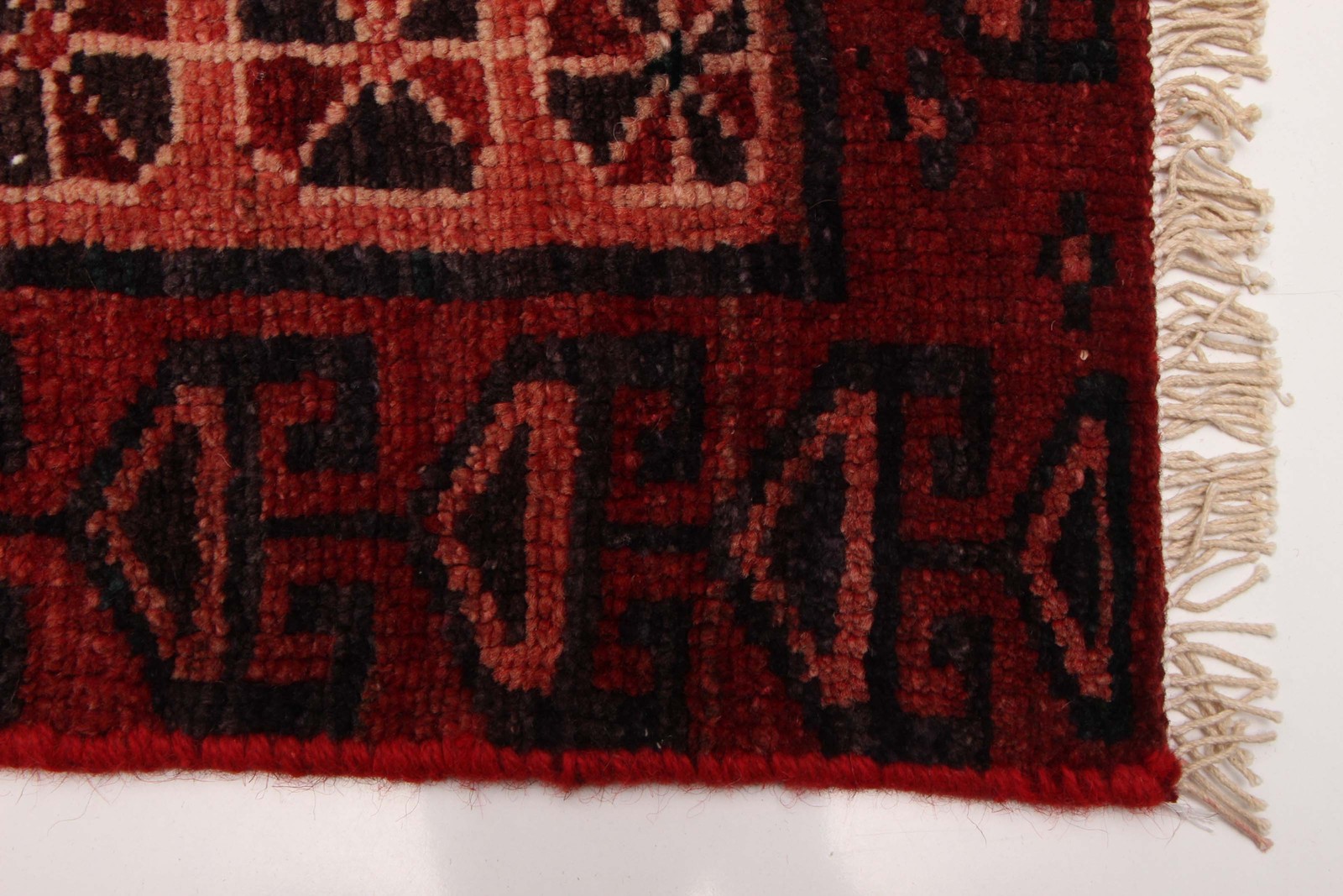 Vintage 5’3″ x 7’9″ Traditional Hand Knotted Vegetable Dye Wool Area Rug