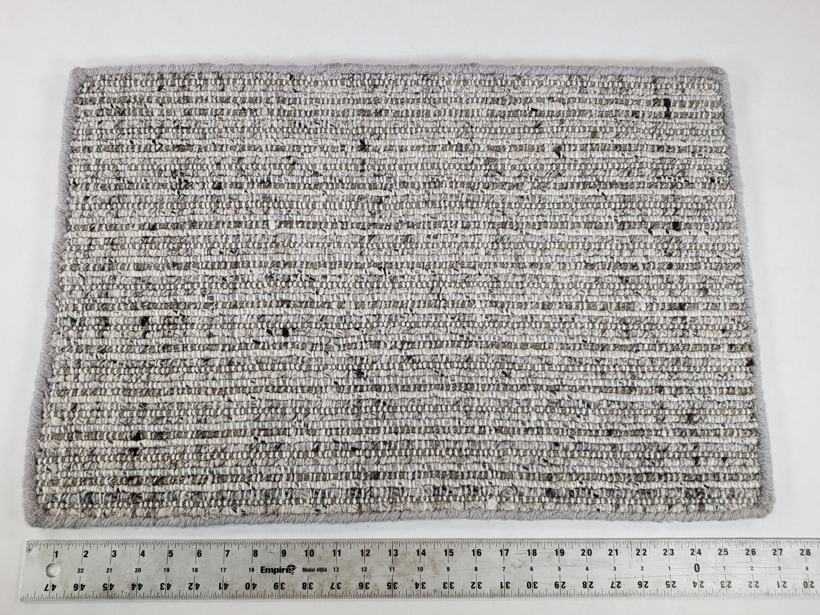 Stanton Antrim Ice Grey Corduroy Hand Loomed Rectangle Carpet Area Rug 27″ X 15″