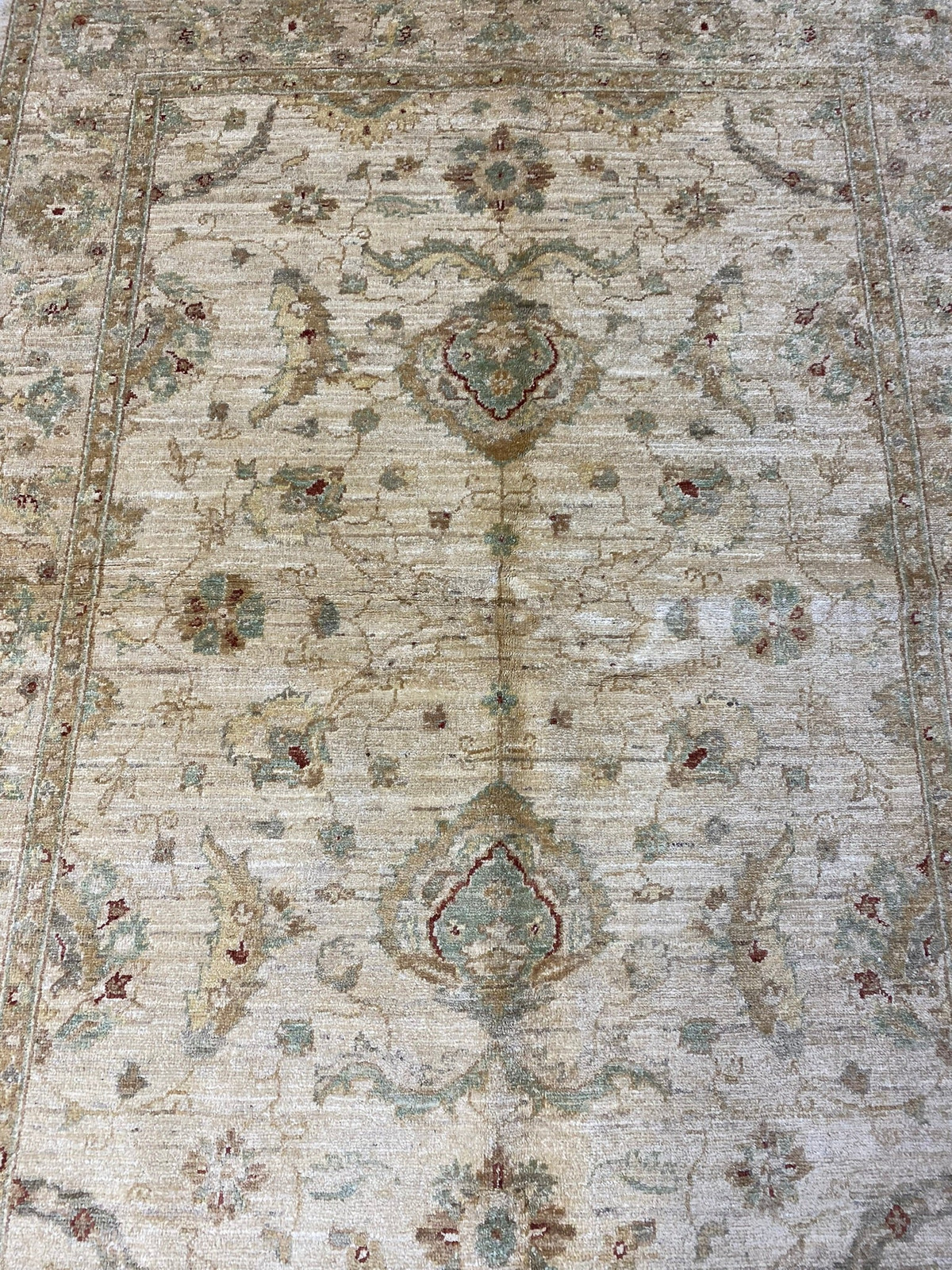 5×7 Chobi Peshawar Ziglar Rug Neutrals #PIX-HT-9484