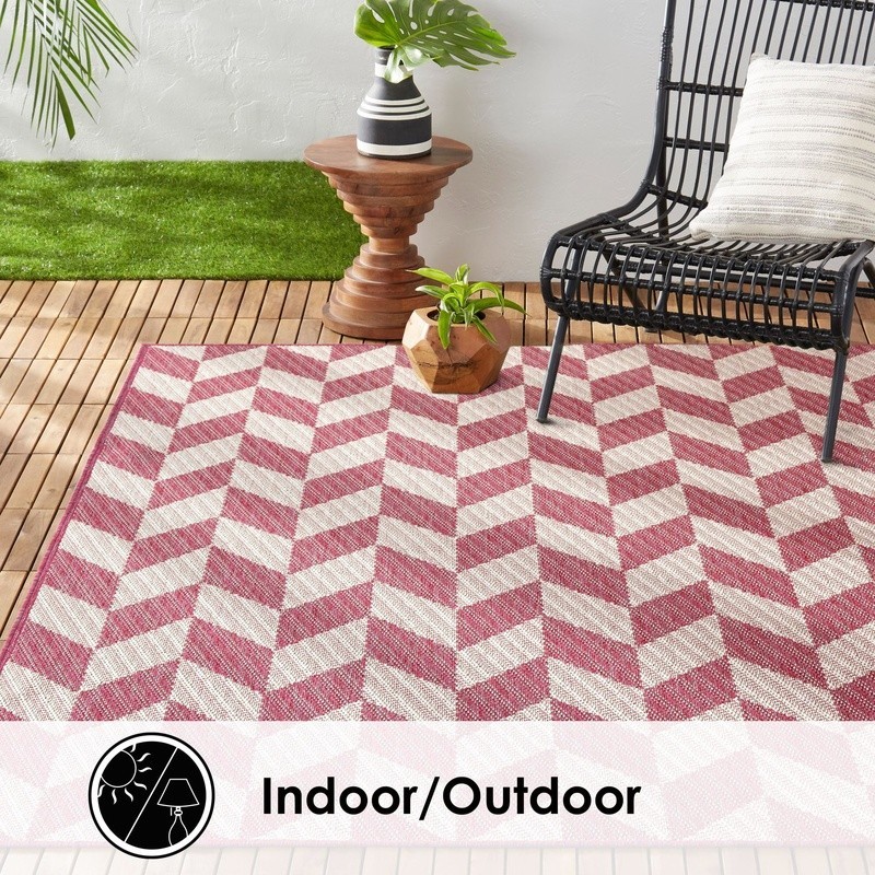 Geometric Indoor Outdoor Area Rug Durable Low Pile Easy Care UV Resistant New