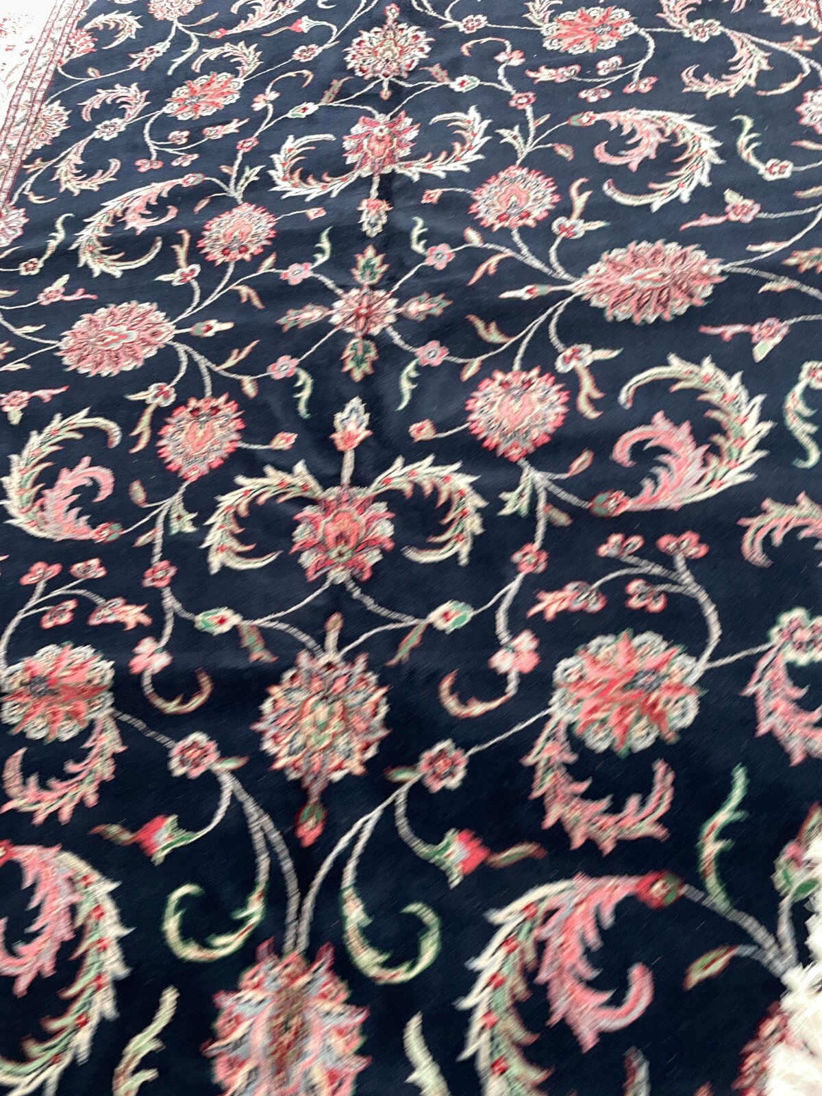 Hand-Woven Wool Area Rug w/ Floral Design, 8.7′ x 11.8′