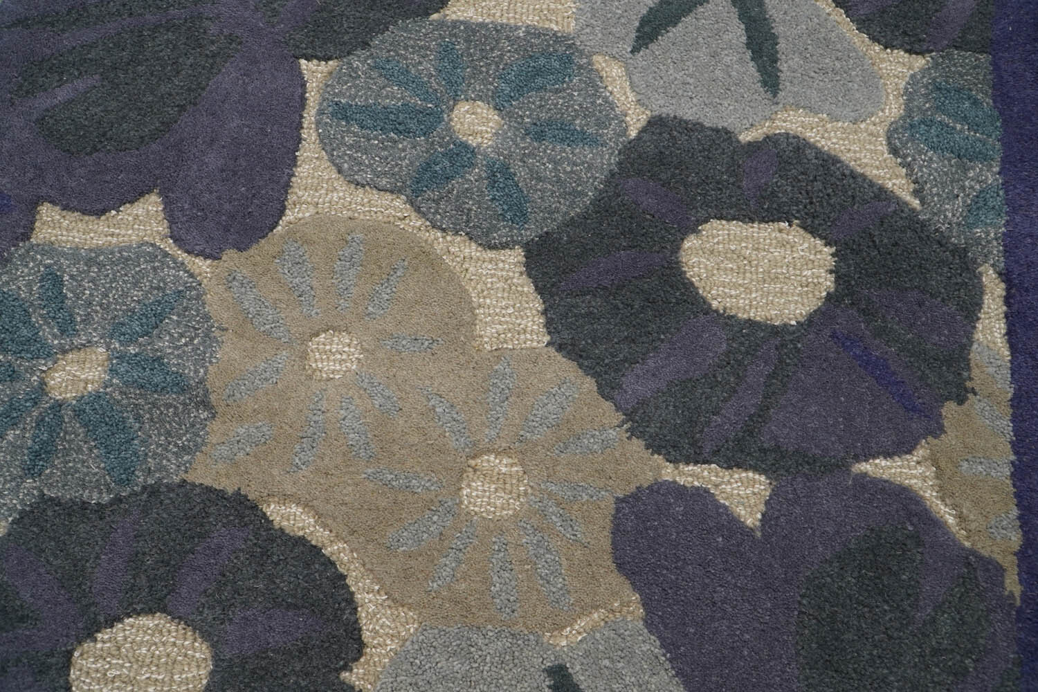 7’8″x10′ Beige Hand Tufted Modern Wool & Bamboo Silk Area Rug
