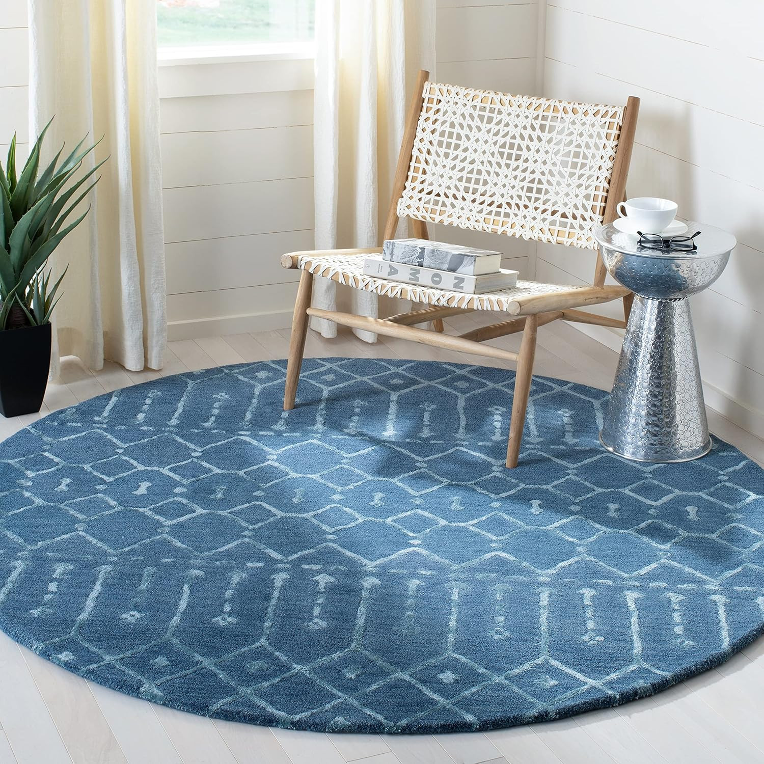 Himalaya 8′ Round Area Rug – Navy & Silver Handmade Wool for High Traffic Areas