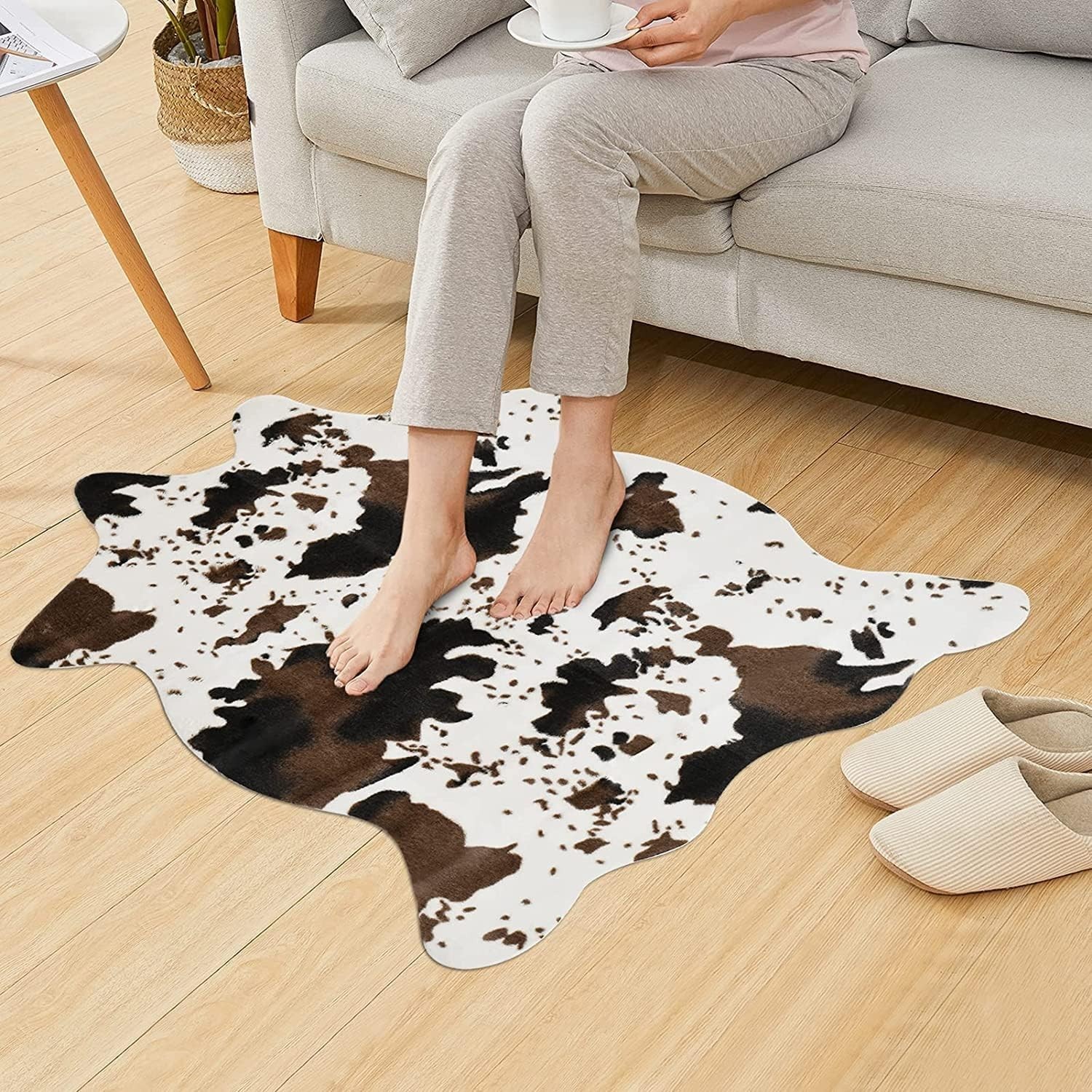 Stylish Non-Slip Cow Print Area Rug 3.6×2.5FT – Perfect Accent for Any Room