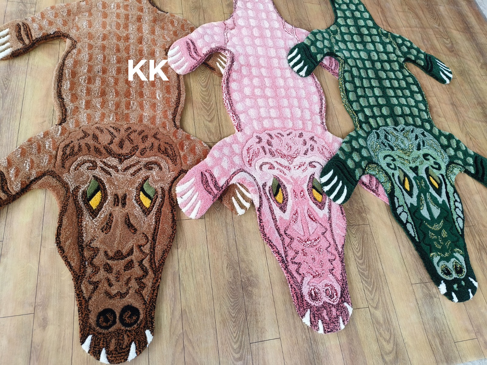 Crocodile Rugs Handmade 100% Woolen Hand Tufted For Home Decoration