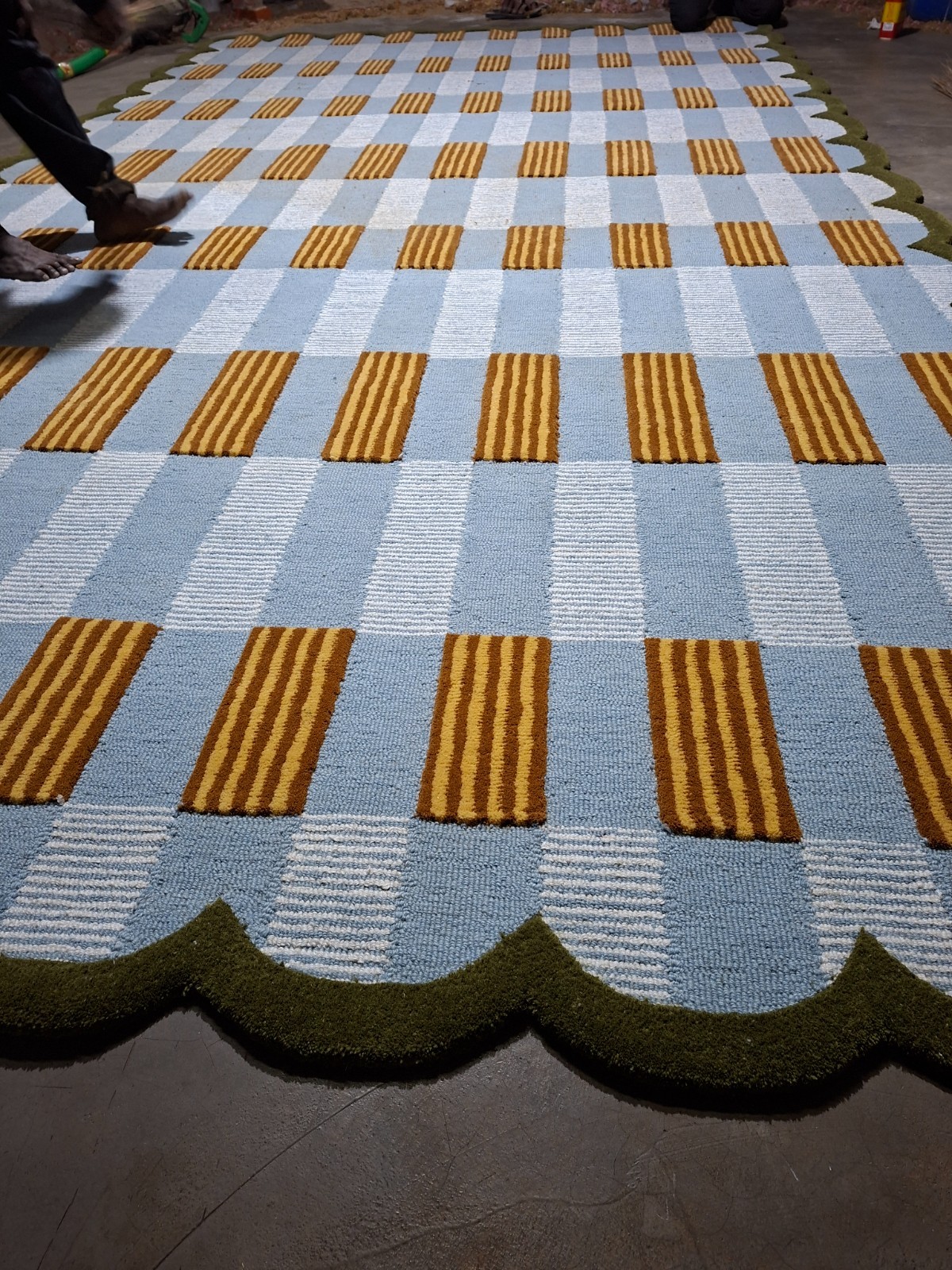Greer Hand-Tufted Wool Viscose Rugs | Geometric Grid with Raised Squares Designs