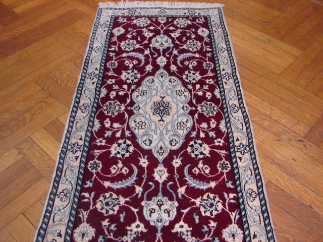 2 x 4.8 Perrsian Naain Rug #PIX-9642