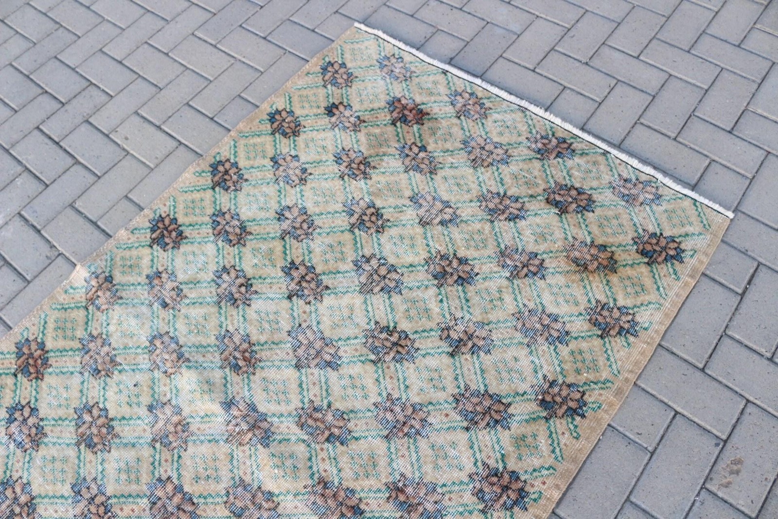 Vintage Turkish Area Rug 3,8×6,7 ft, Blue Brown Plants & trees Wool Rug