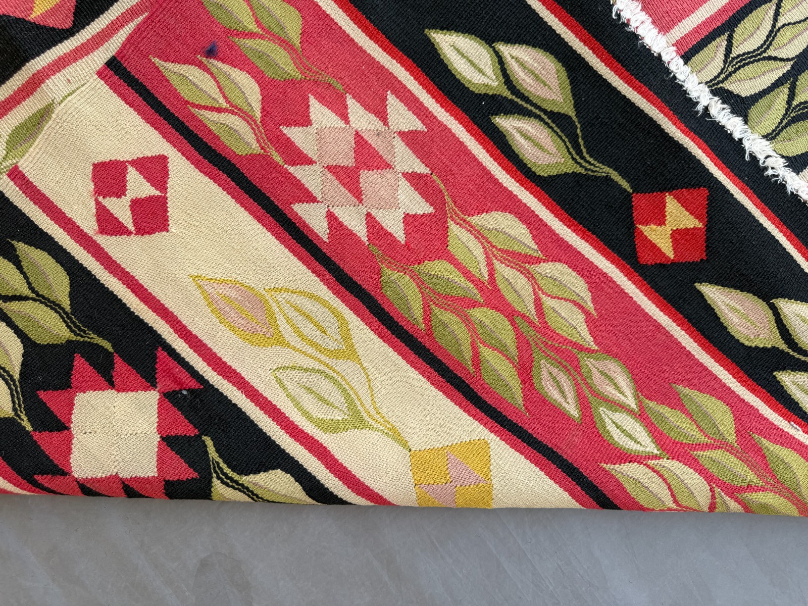 5×8 Handwoven Afghan Turkish Kilim Area – Floral Striped Flatweave Tribal Carpet