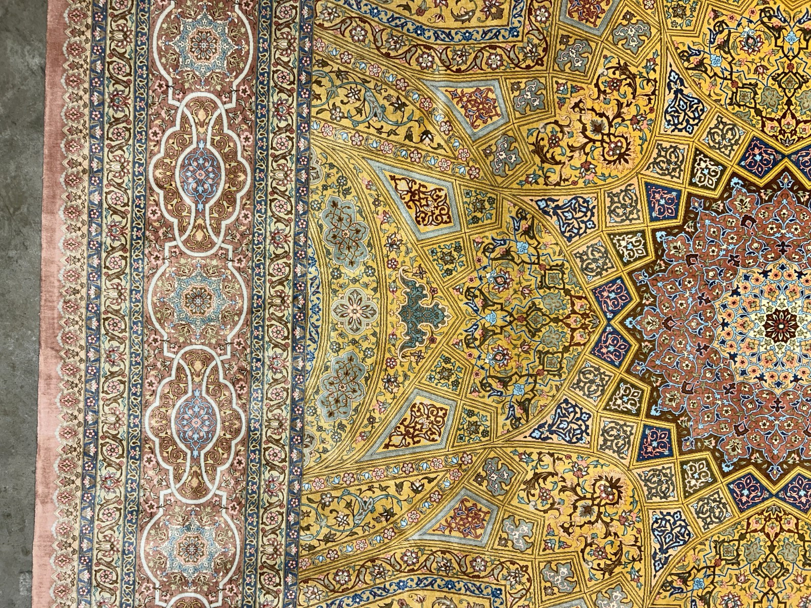 9’8″x12’11” Exquisite Signed Hand-Knotted 100% Silk Qume Rug