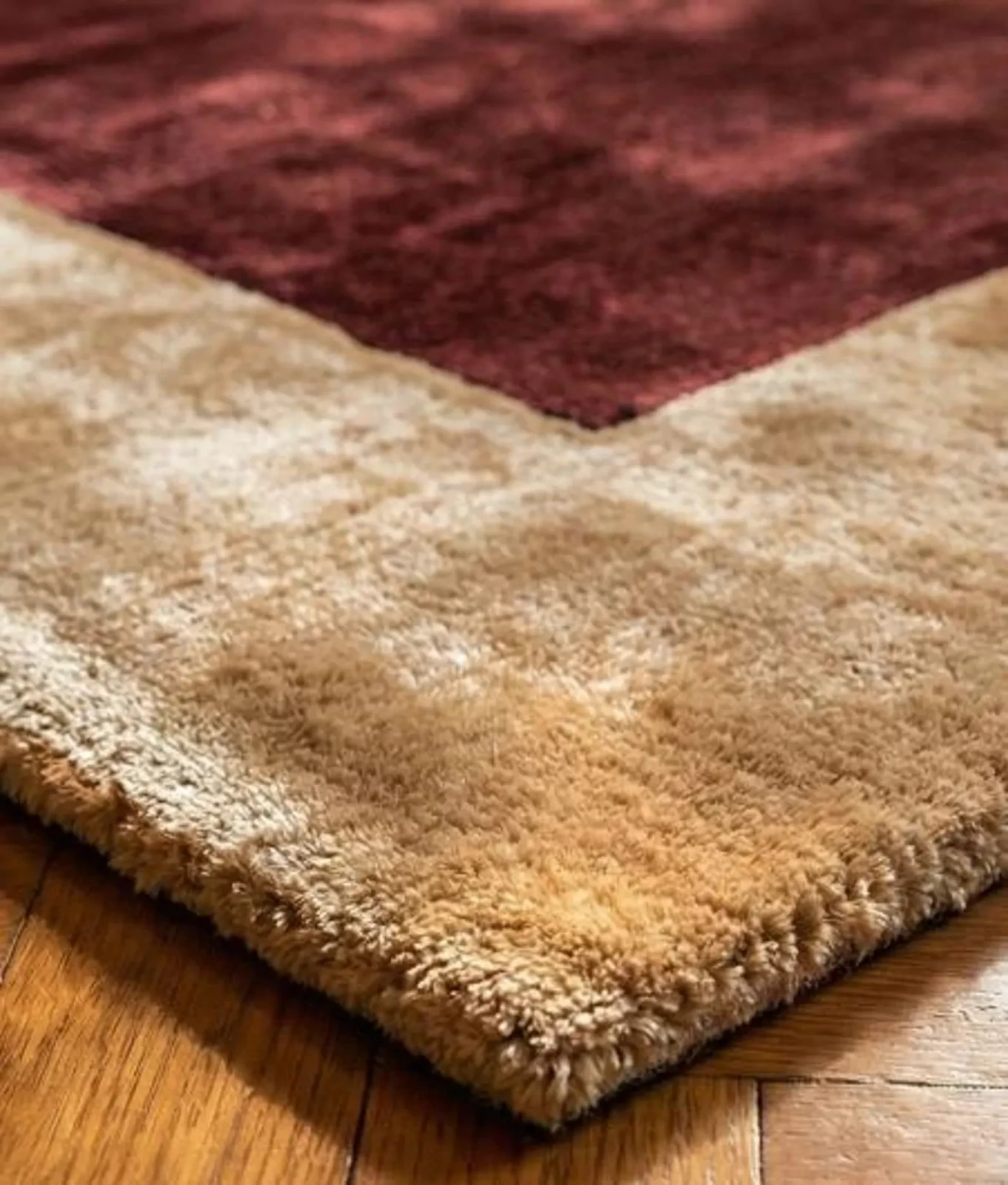 Luxury Hand Tufted Rug with Solid Color Design | Premium Cut Pile Silk Area Rug.