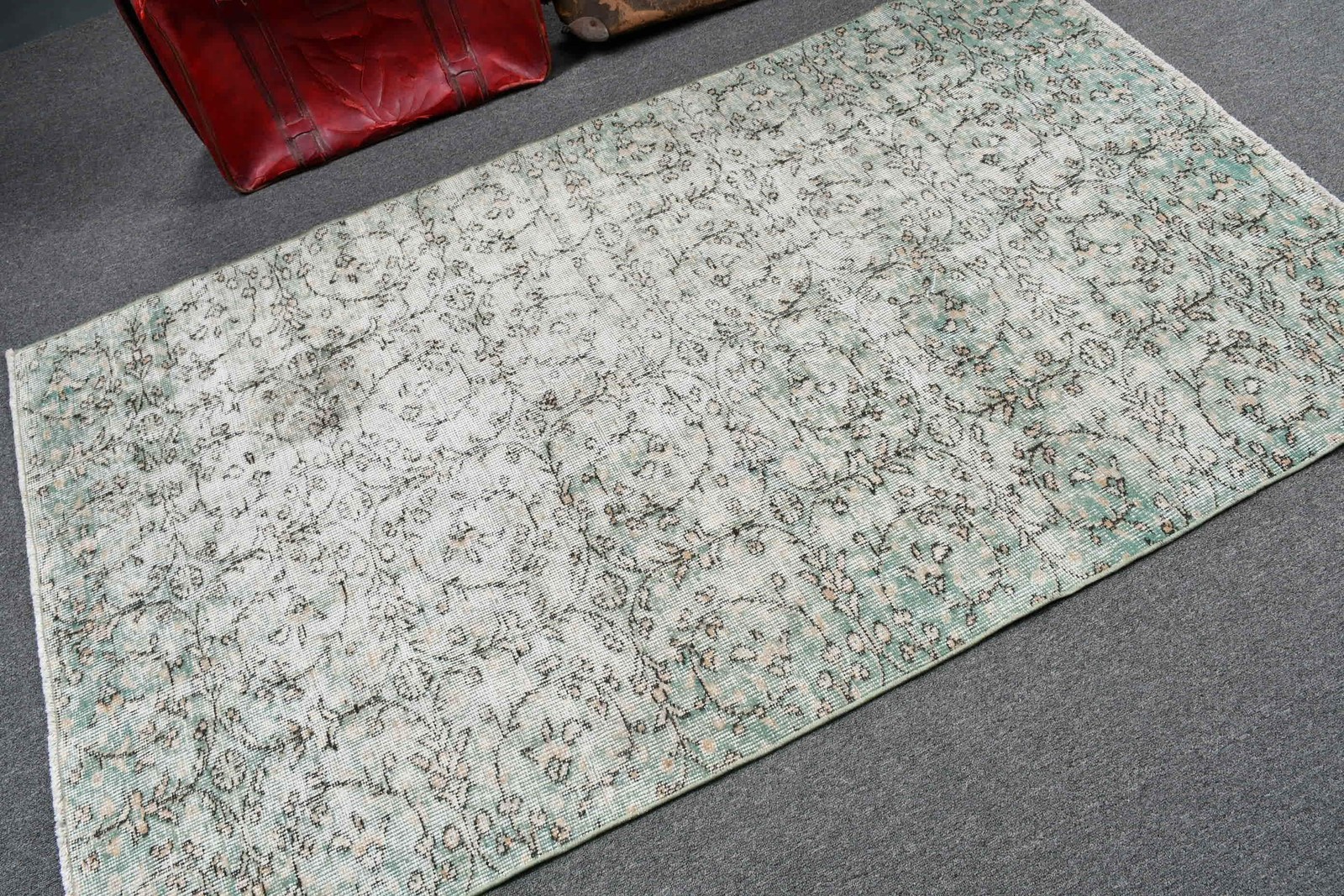 Vintage Area Rug 3,8×6,6 ft (116×201 cm), Turkish Green Camouflage Wool Rug