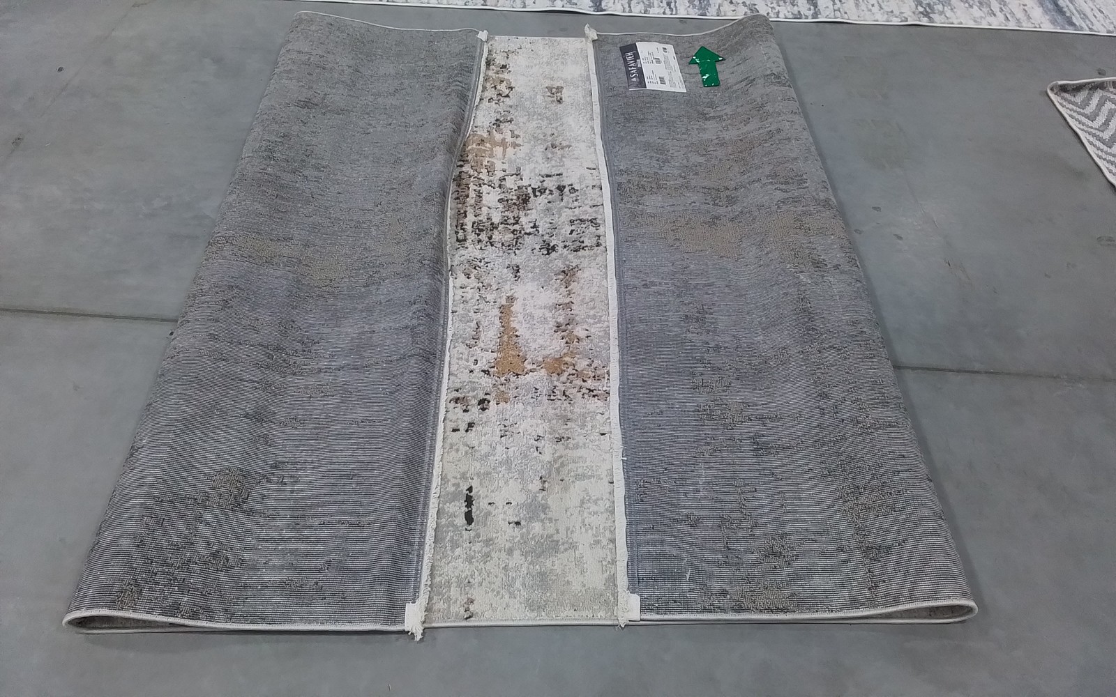 GREY / GOLD 5′-3″ x 7′-6″ Back Stain Rug, Reduced Price 3172810328 SHV723G-5
