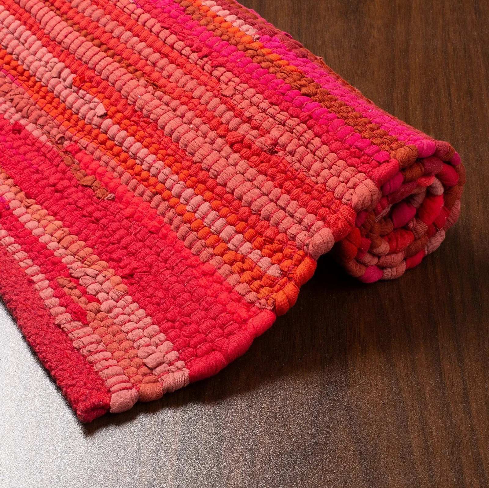 Savi Home Hand Woven 100% Cotton Chindi Rag Rug 20″x32″ – Red Multi, Recycled…