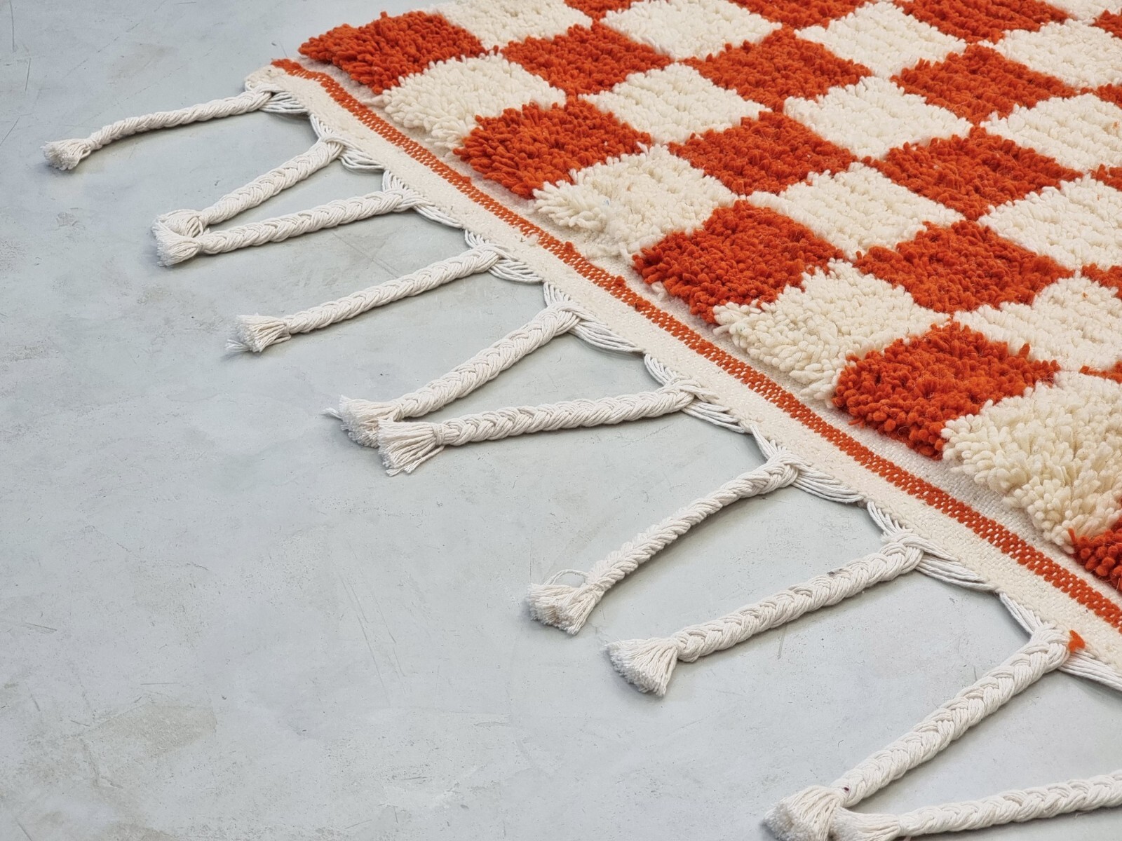 Moroccan Handmade BeniOurain Rug5’3×8’7 Berber Checkered Orange & White Wool Rug