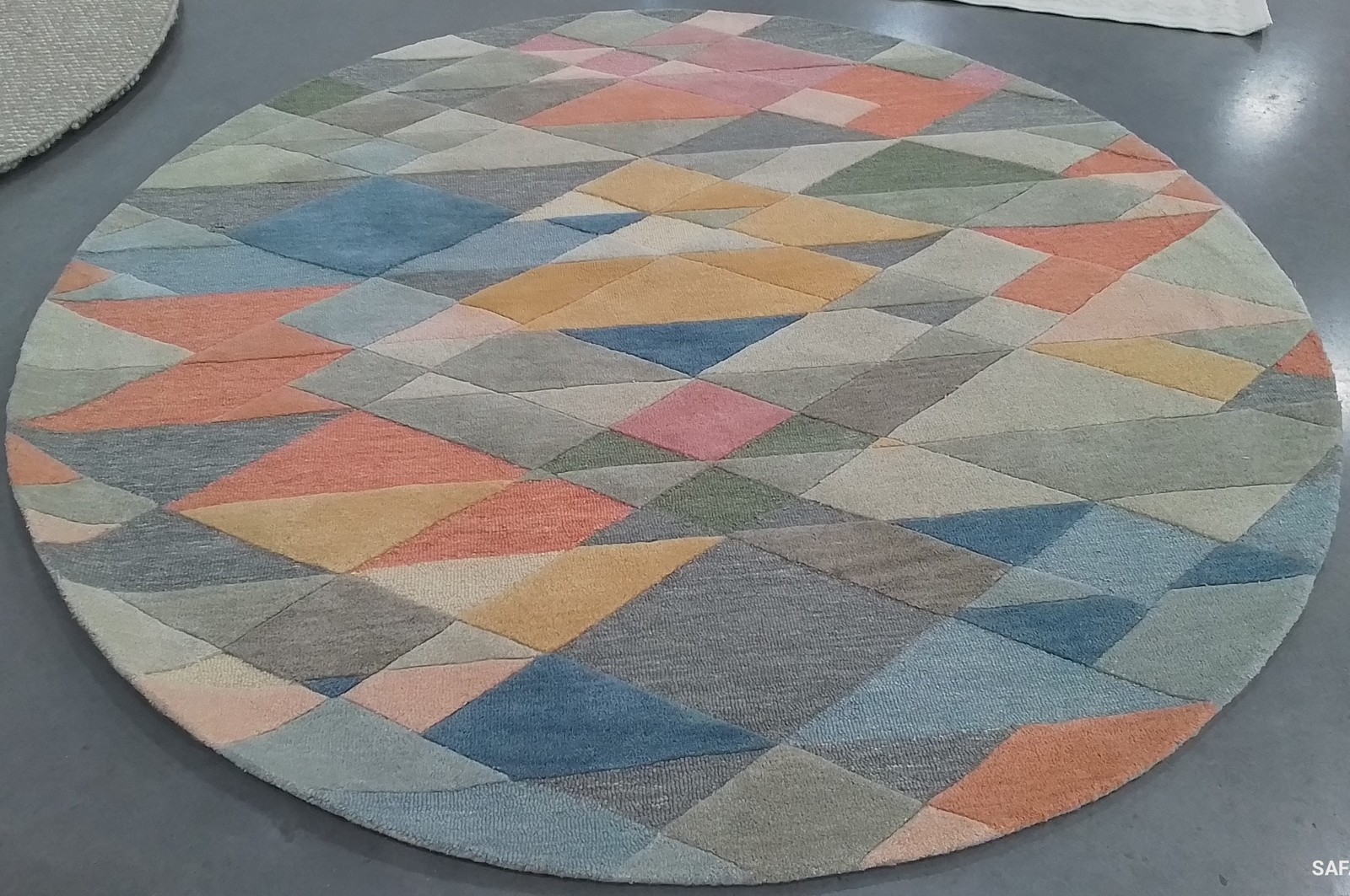 GREY / BLUSH 7′-0″ x 7′-0″ Hole in Rug, Reduced Price 1172801172 RD454F-7R
