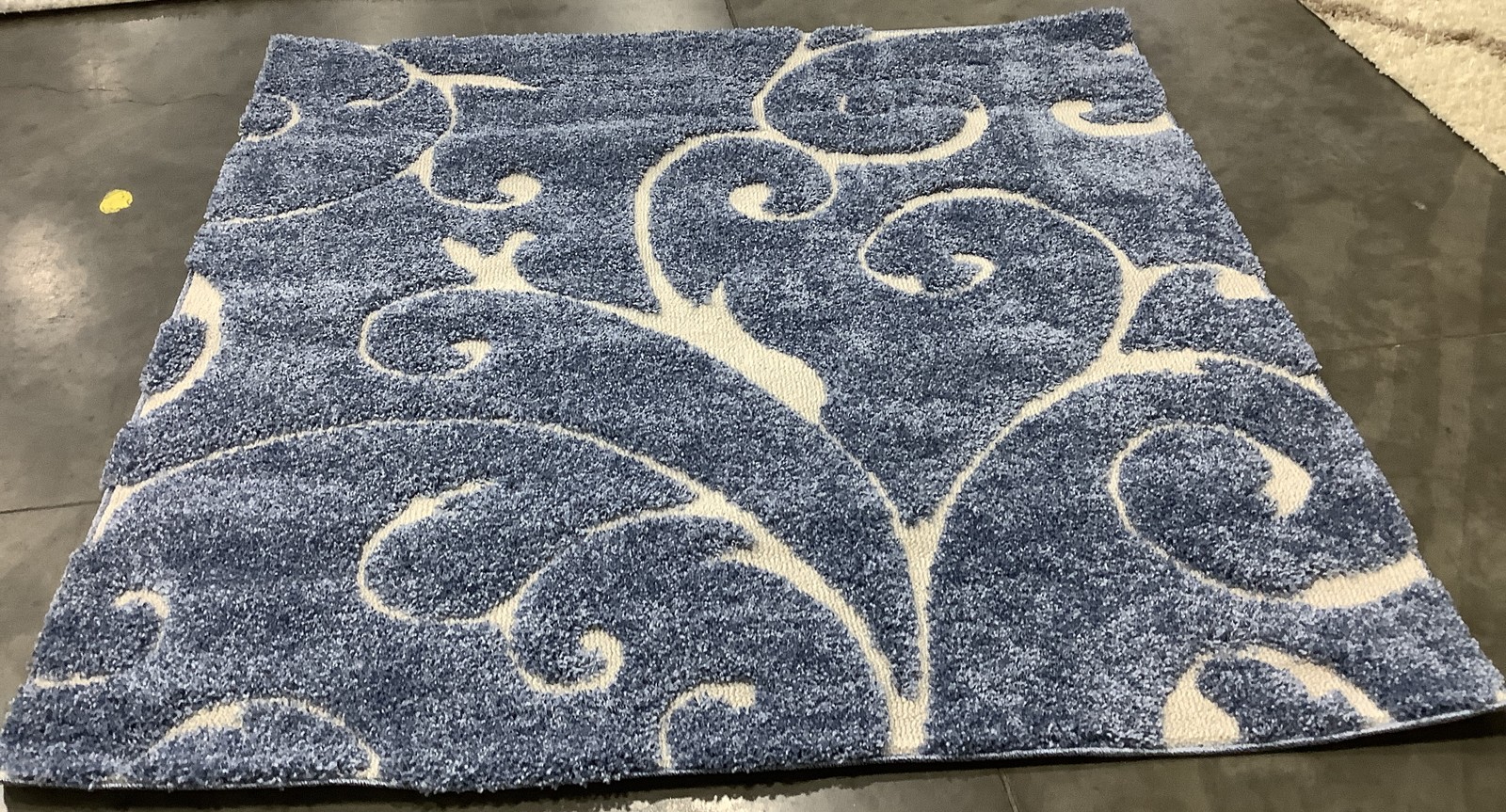 LBLUE / CREAM 5′-0″ x 5′-0″ Flaw in Rug, Reduced Price 1172683101 SG455-6011-5SQ