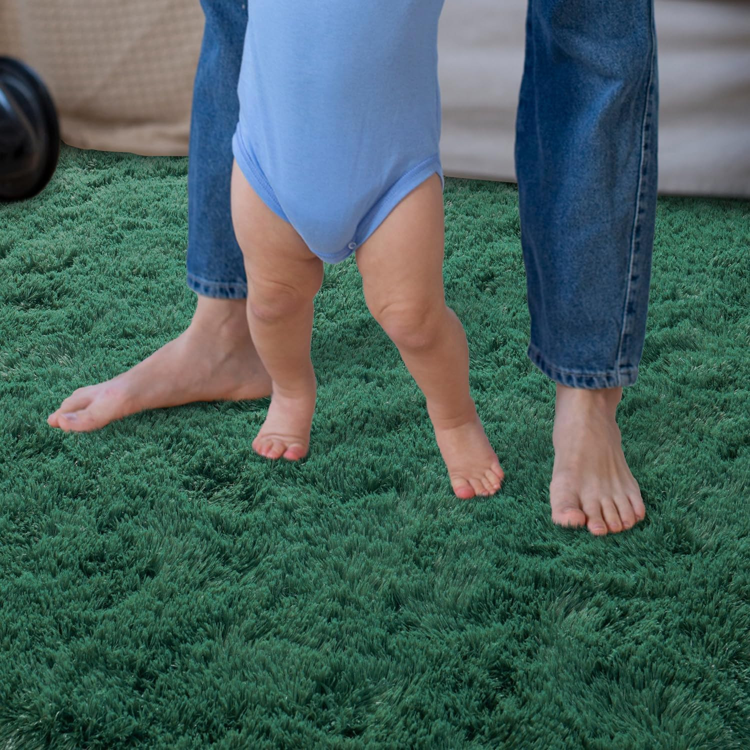 Dssimo Super Soft Area Rugs for Living Room, 4X6 Feet Modern Shag Dark Green Rug