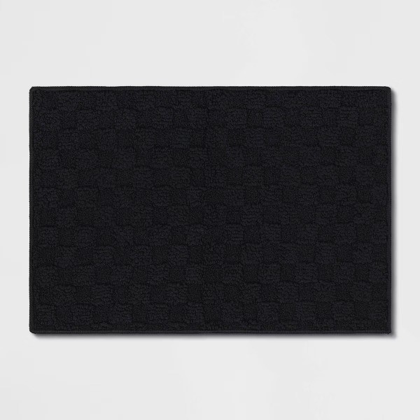 1’8″x2’6″ Tufted Rug Black