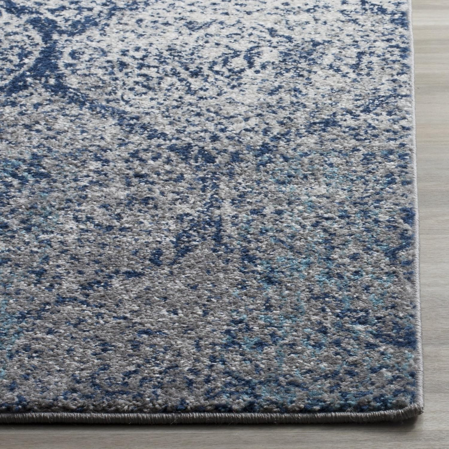 Madision Glam Ogee Trellis Area Rug 9′ x 12′ Navy & Silver, Easy Care