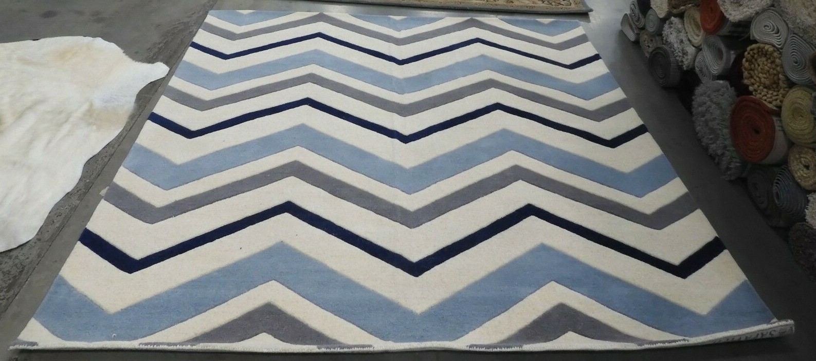 DARK GREY 7′ X 7′ Square Flaw in Rug, Reduced Price 1172620864 CHT749X-7SQ