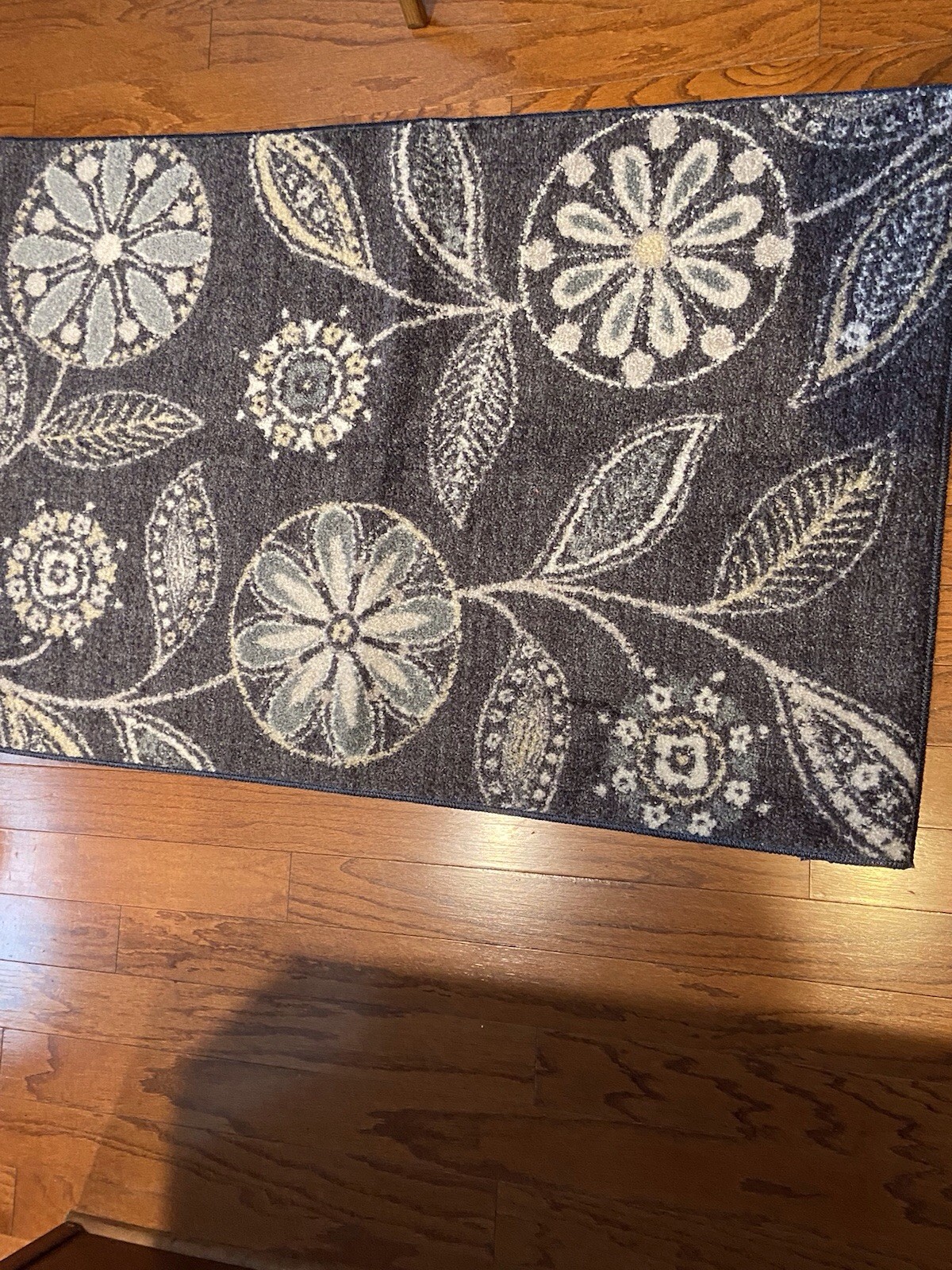 30×46 Modern Floral Maple Rugs
