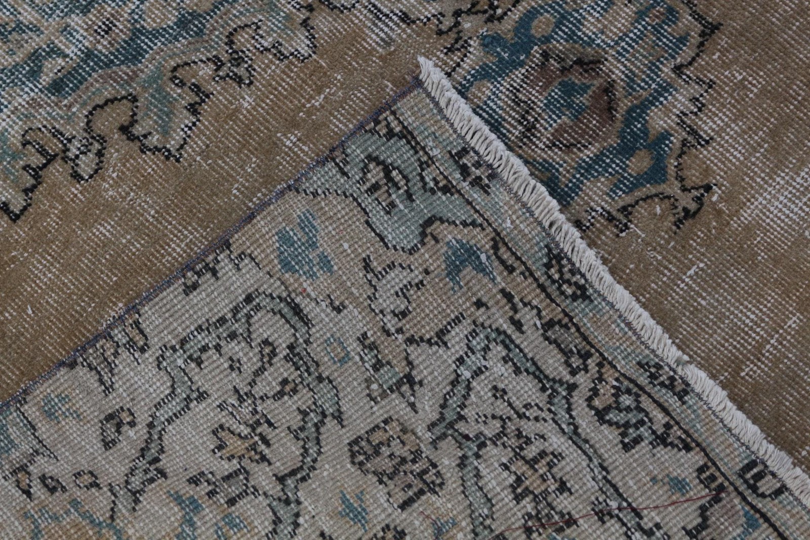 Vintage Area Rug 4,4×8,5 ft (135×260 cm), Turkish Brown Bordered Rug