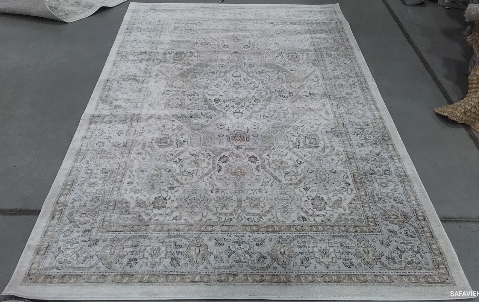 CREAM / BEIGE 5′-3″ x 7′-6″ Back Stain Rug, Reduced Price 1172807648 ISA916B-5