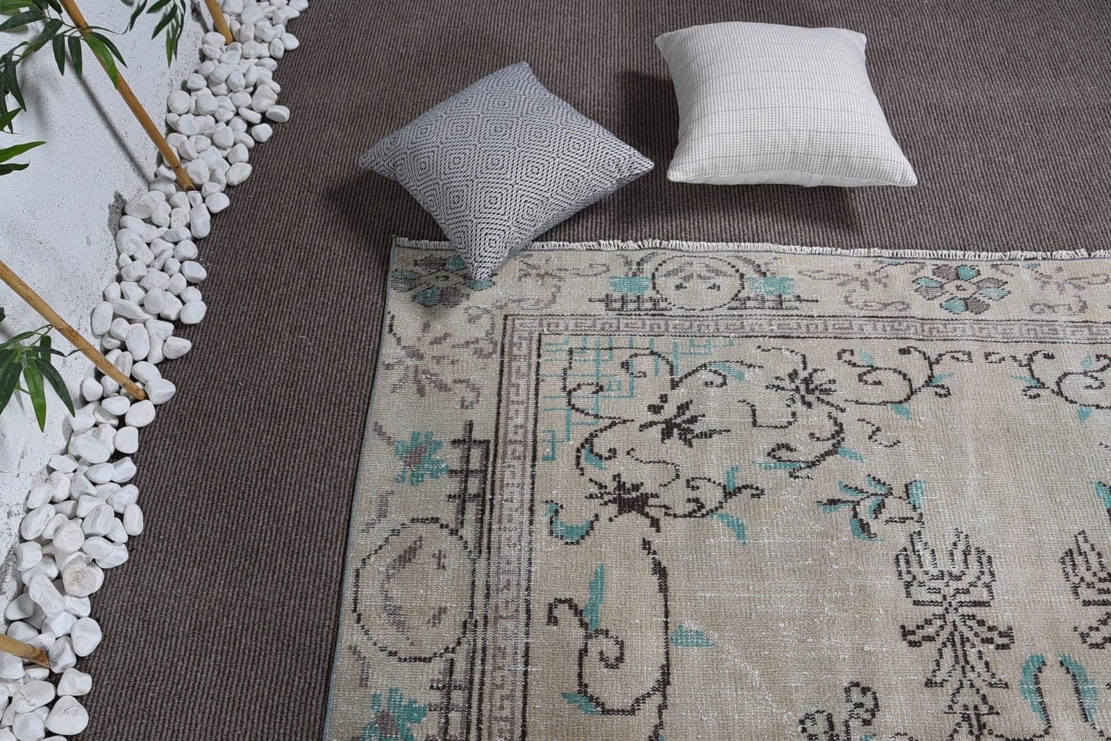 Turkish Vintage Rug 6,5×9,9 ft, Beige Camouflage Rug