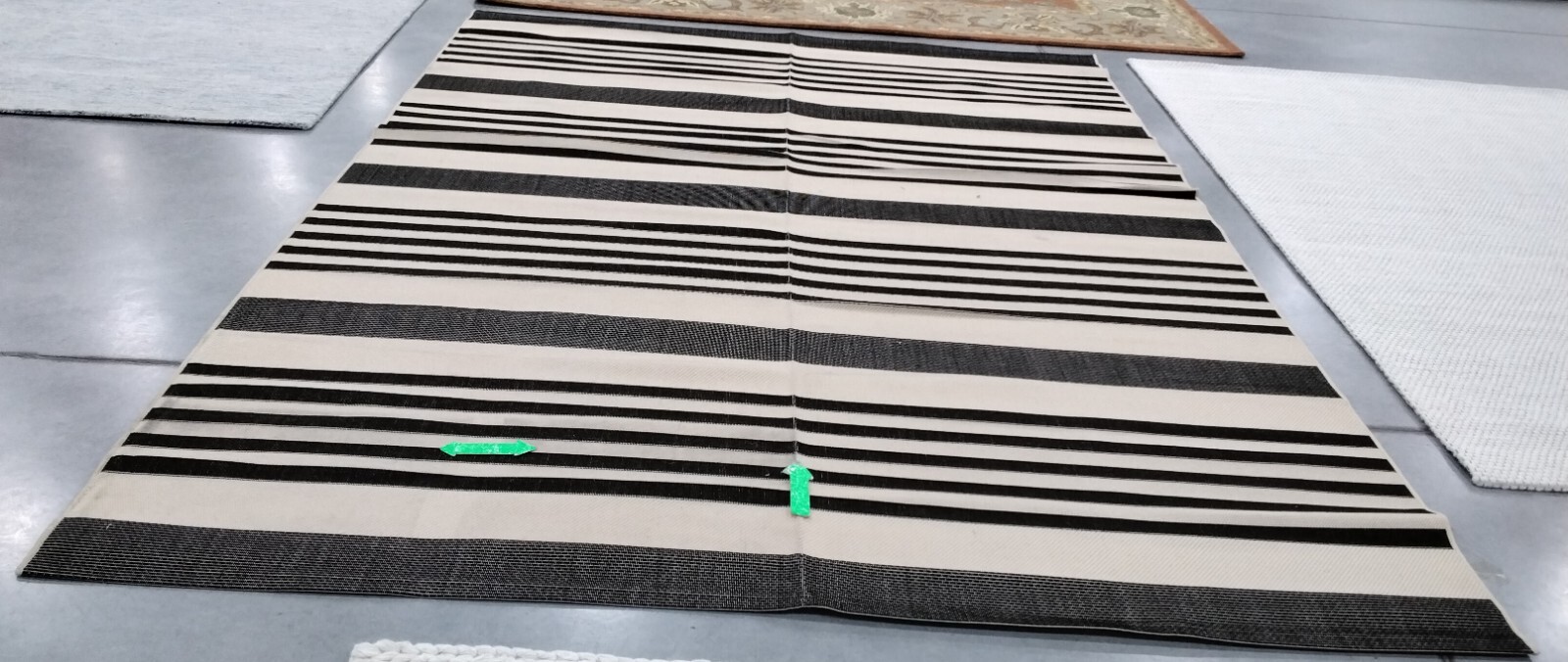 BLACK / BONE 9′ X 12′ Missing Thread Rug, Reduced Price 1172747974 CY6062-216-9