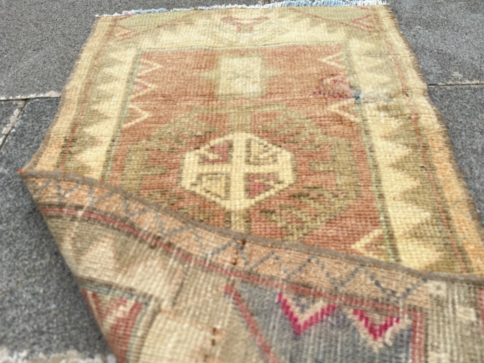1.3×2.5 ft Vintage Turkish Oushak Rug, Small Terracotta Medallion Accent Mat