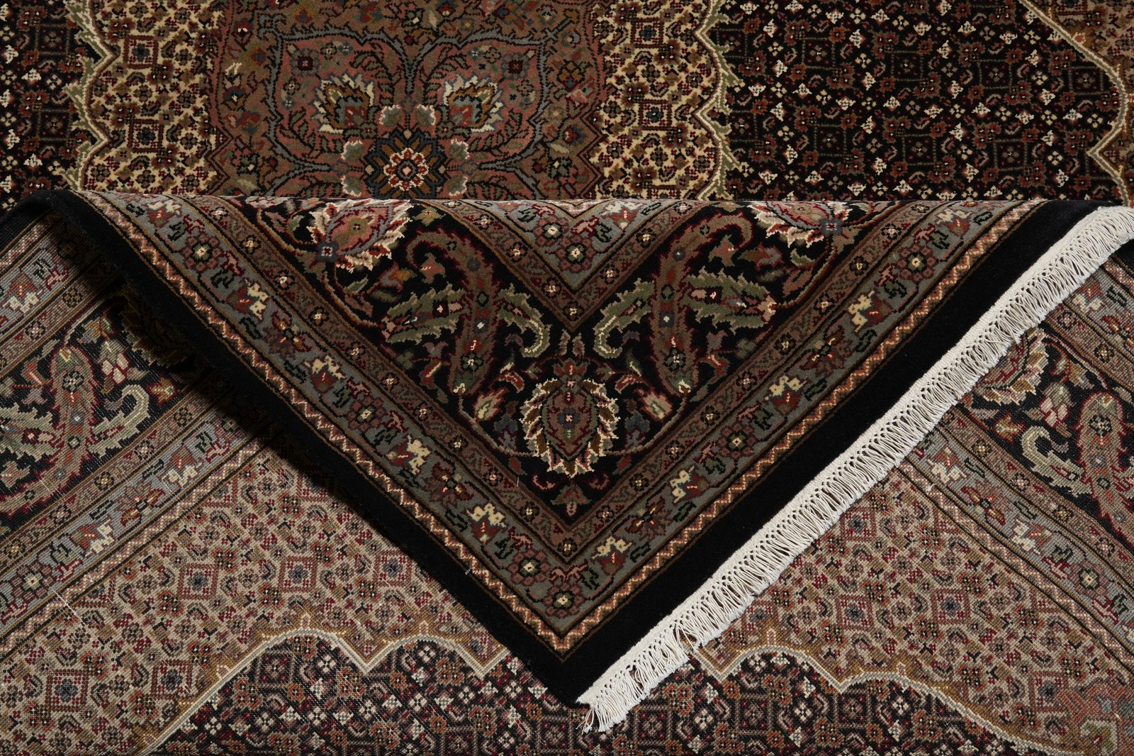 6.7 x 8 New Mahii Tabriiz BLACK Rug Wool and Silk #F-3060