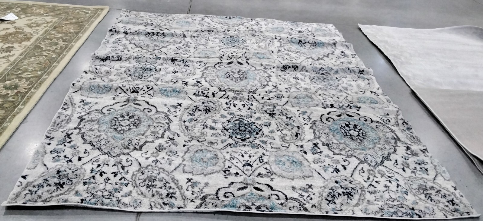 CREAM / LIGHT GREY 8′ X 10′ Back Stain Rug, Reduced Price 1172742800 MAD600C-8