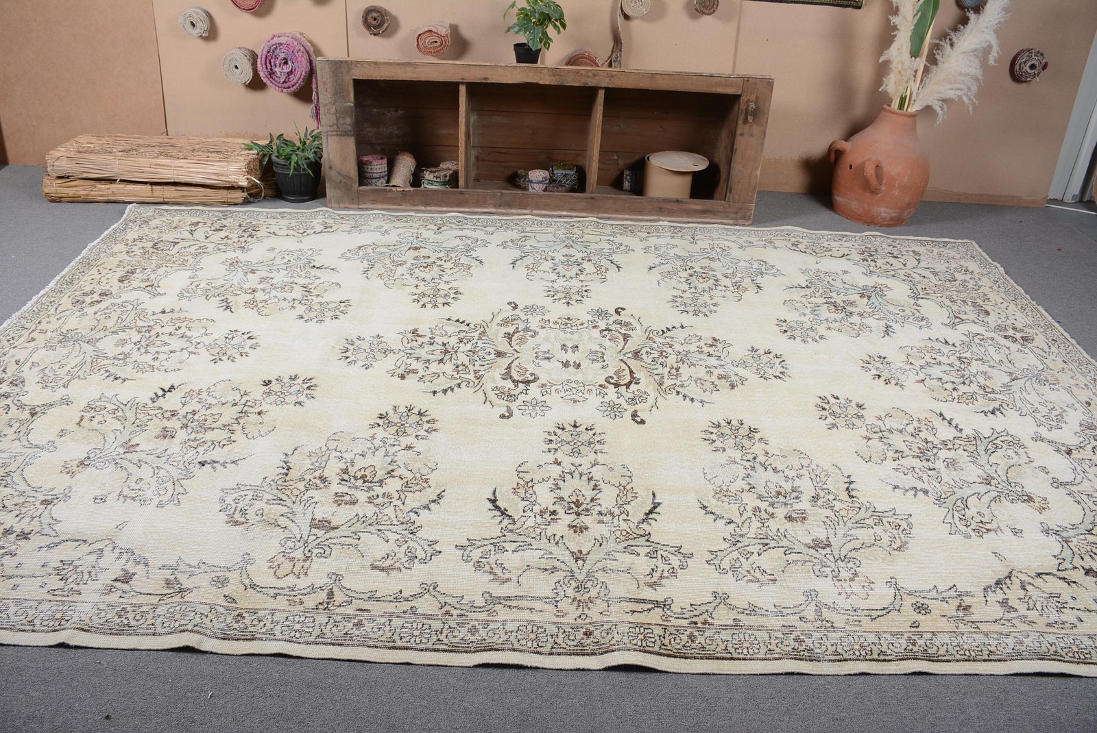 7,6×11,8 ft Vintage Rug, Turkish Oversize Rug, White Brown Southwestern Wool Rug