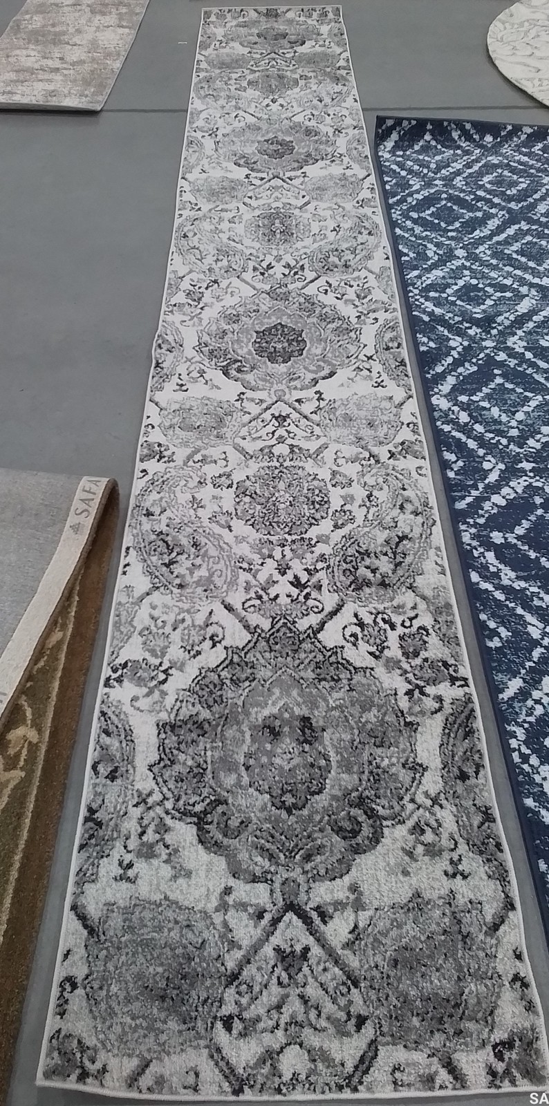 CREAM / SILVER 2′-3″ x 14′-0″ Damaged Rug, Reduced Price 1172792110 MAD600D-214