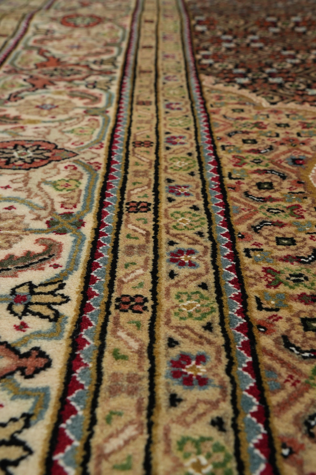 6.6 x 9.6 Tabriiz Mahii Wool Silk Hand-Knotted Rug #F-3067