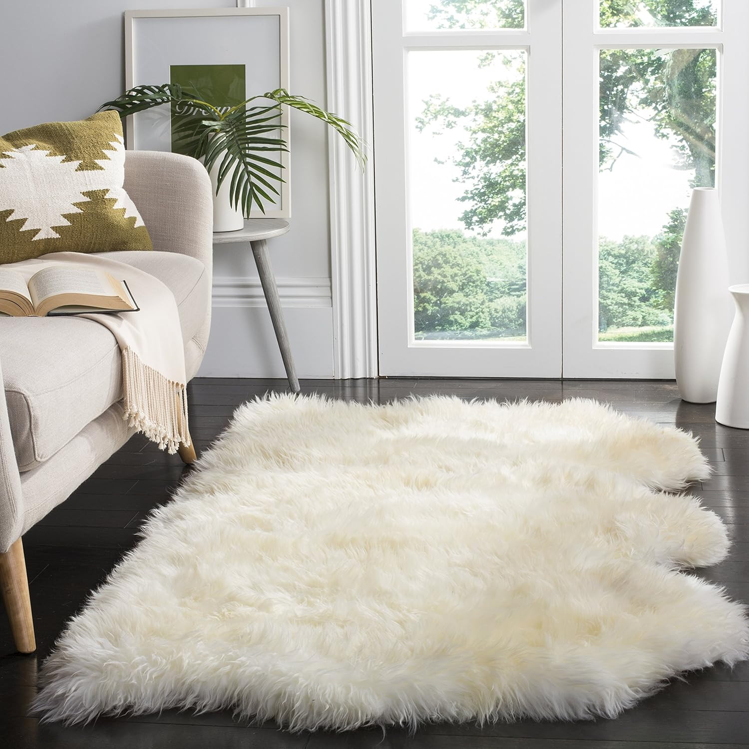 Handmade Sheep Skin Accent Rug 3′ x 5′ – Natural & White, Rustic Glam