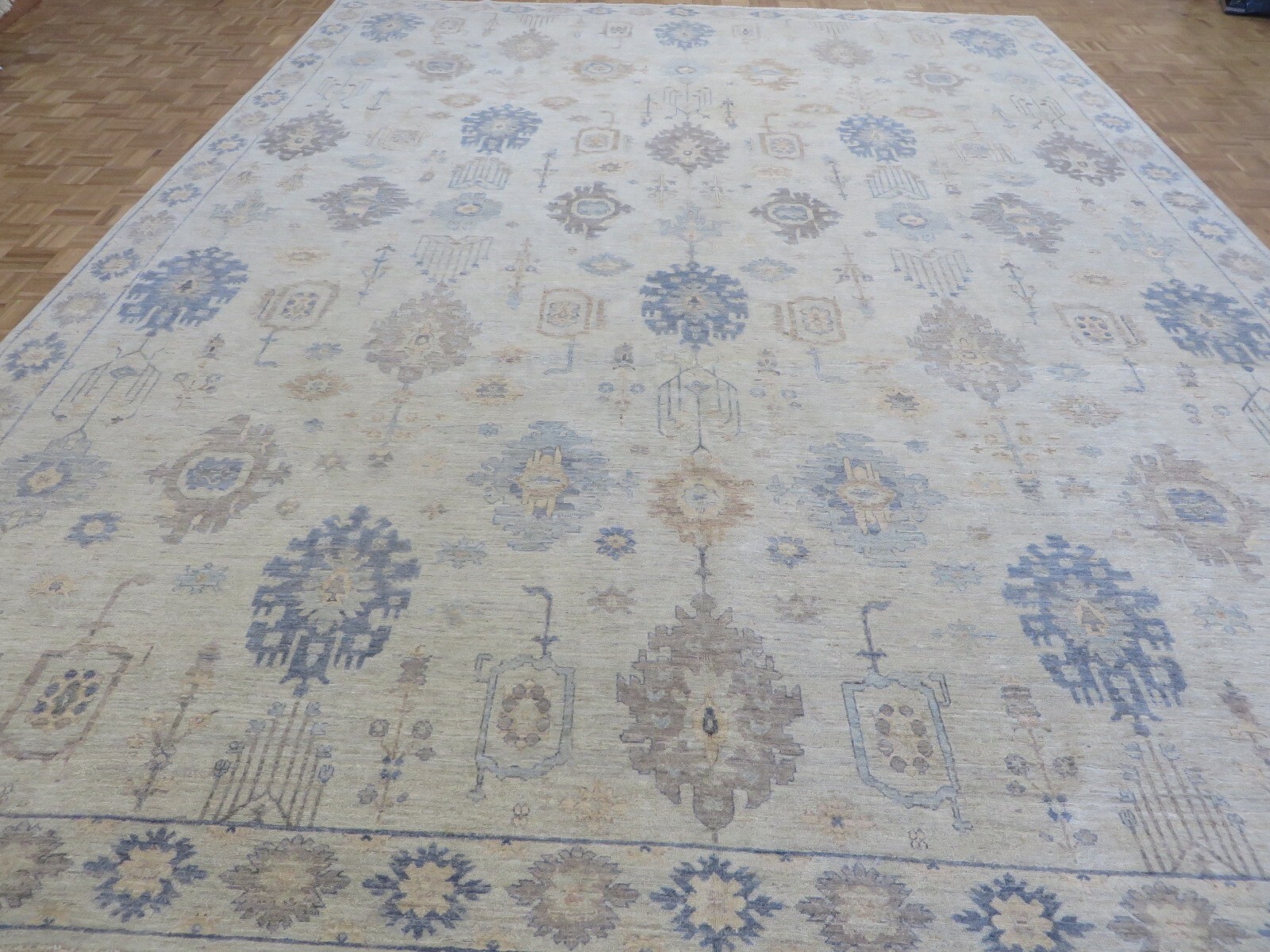 12 x 15’9 Hand Knotted Beige Fine Peshawar Oushak Oriental Rug G13636