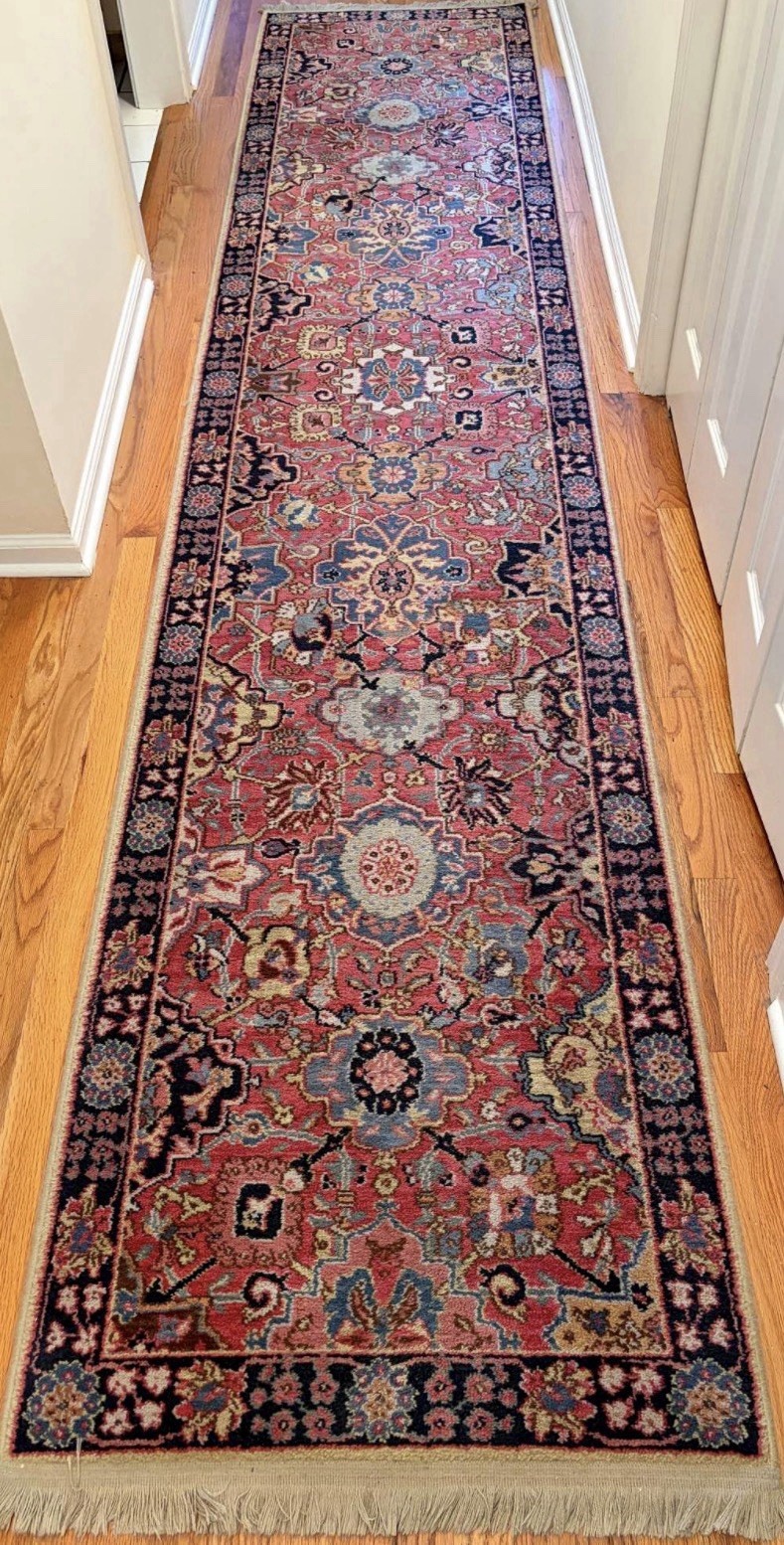 2.6×12 KARASTAN WILLIAMSBURG KIRMAN VASE 557 100% WOOL RUG – VERY GOOD CONDITION