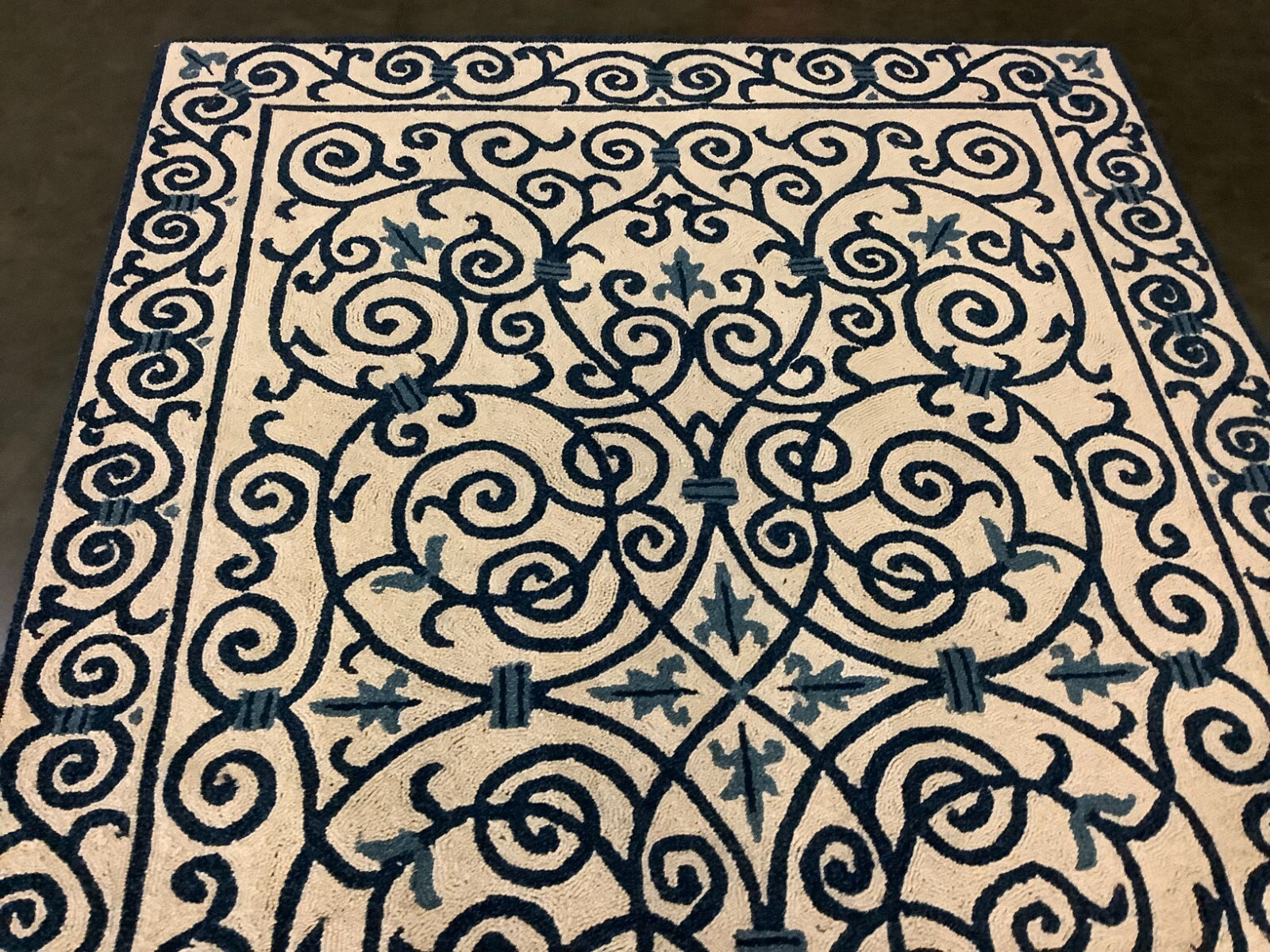 IVORY / DARK BLUE 6′ X 9′ Flaw in Rug, Reduced Price 1172663792 HK11I-6