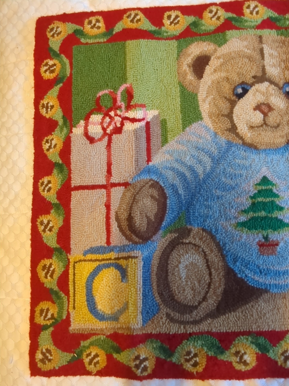 Vtg Hand Hooked Wool Christmas Rug Teddy Bear Dog Gifts Candy Cane 35×23″