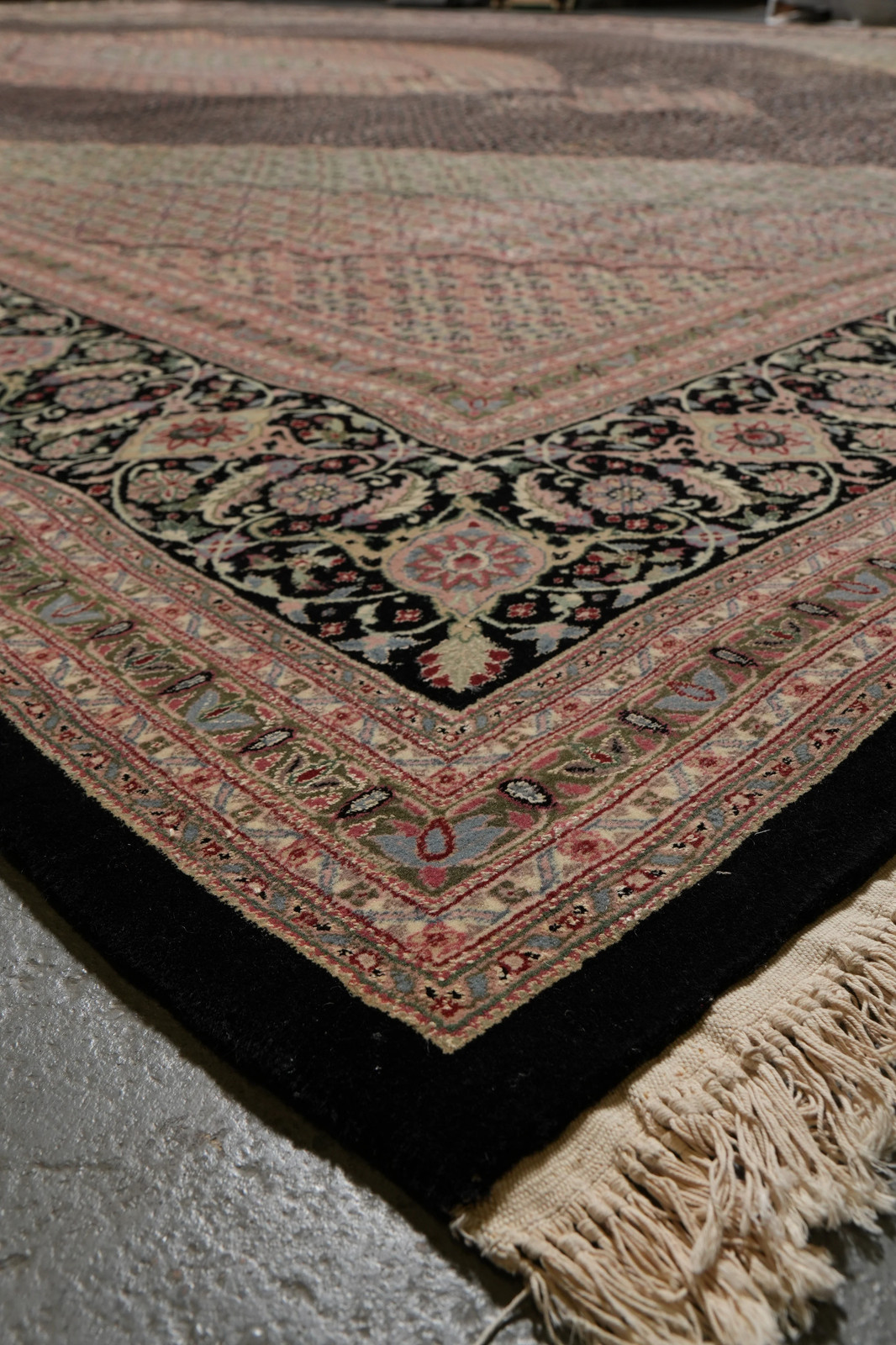 12.5 x 19 Hand-Knotted Wool and Silk Tabriiz Mahii Rug Black #B-78935