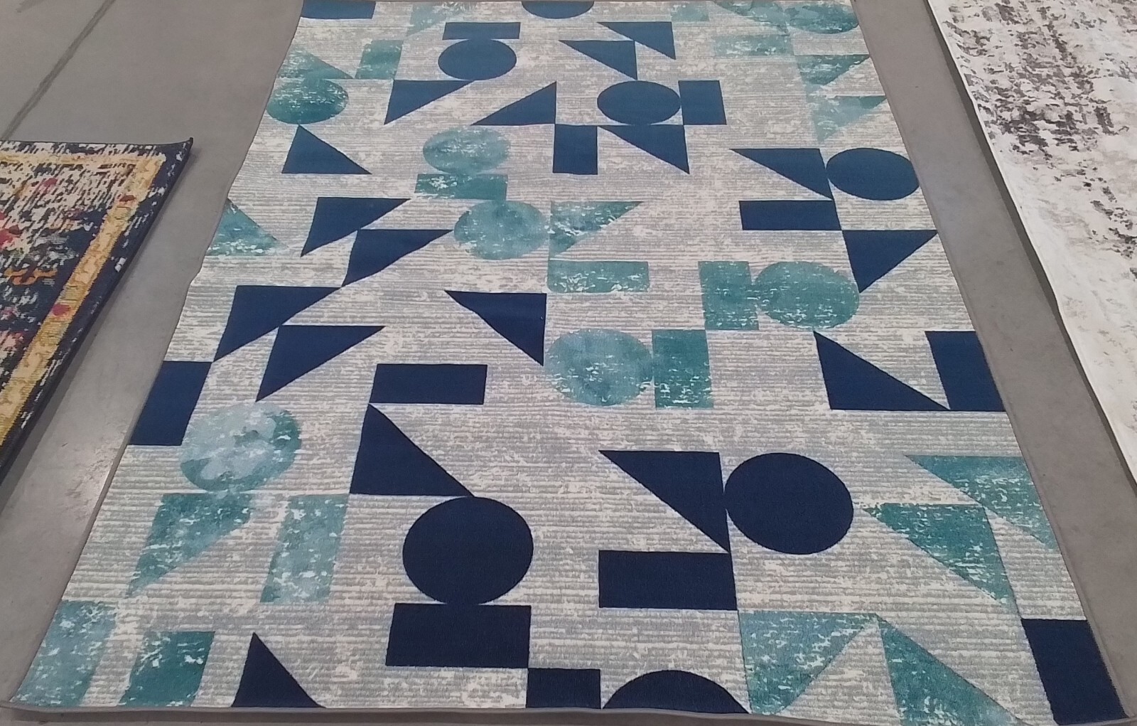 GREY / BLUE 5′-5″ x 7′-7″ Flaw in Rug, Reduced Price 1172772453 KPH222F-5